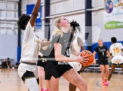 Thumbnail 2 in Clinton vs. Lakewood (Tampa Bay Christmas Invitational) photogallery.