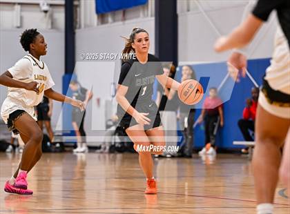 Thumbnail 2 in Clinton vs. Lakewood (Tampa Bay Christmas Invitational) photogallery.