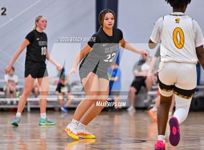 Thumbnail 1 in Clinton vs. Lakewood (Tampa Bay Christmas Invitational) photogallery.