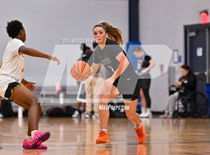 Thumbnail 1 in Clinton vs. Lakewood (Tampa Bay Christmas Invitational) photogallery.