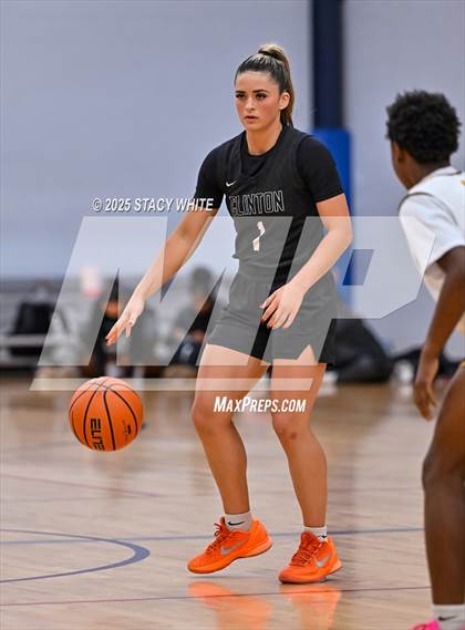 Thumbnail 1 in Clinton vs. Lakewood (Tampa Bay Christmas Invitational) photogallery.