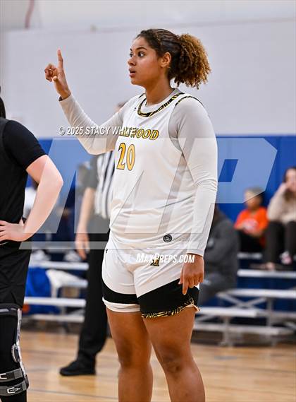 Thumbnail 1 in Clinton vs. Lakewood (Tampa Bay Christmas Invitational) photogallery.