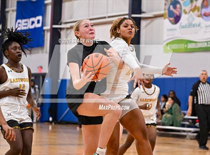 Thumbnail 2 in Clinton vs. Lakewood (Tampa Bay Christmas Invitational) photogallery.