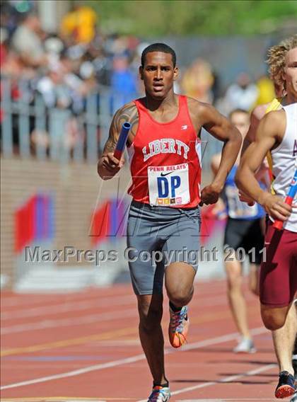 Thumbnail 1 in 117th Penn Relays (Boys Large School 4x800m Event 305)  photogallery.