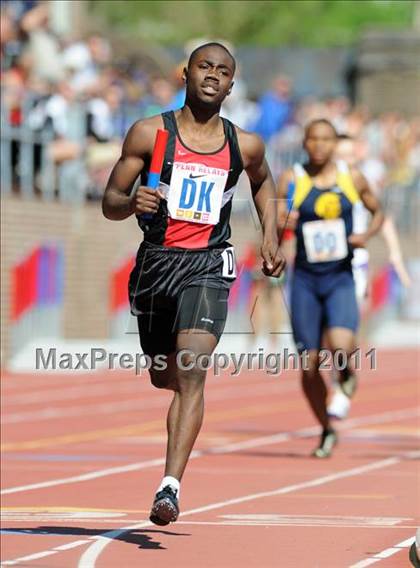Thumbnail 2 in 117th Penn Relays (Boys Large School 4x800m Event 305)  photogallery.