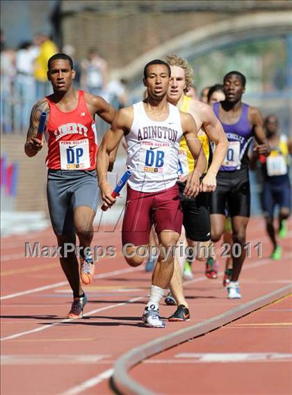Thumbnail 2 in 117th Penn Relays (Boys Large School 4x800m Event 305)  photogallery.