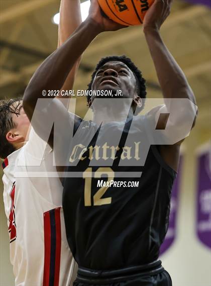 Thumbnail 2 in Central vs. Brentwood Academy photogallery.