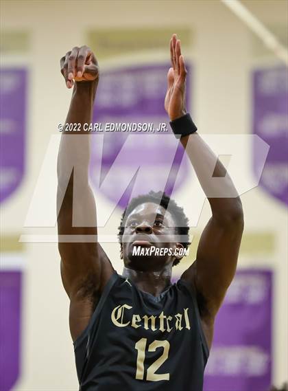 Thumbnail 2 in Central vs. Brentwood Academy photogallery.