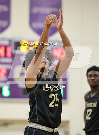 Thumbnail 1 in Central vs. Brentwood Academy photogallery.