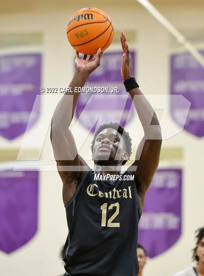 Thumbnail 2 in Central vs. Brentwood Academy photogallery.