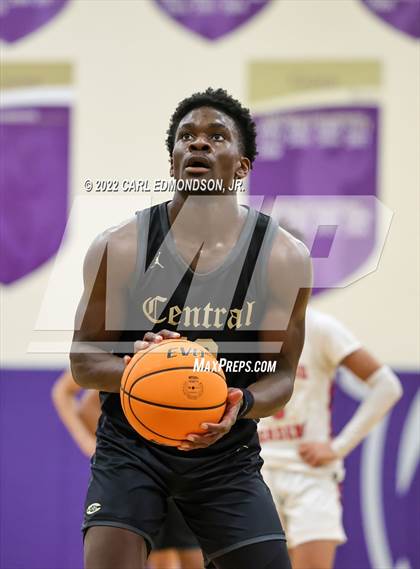 Thumbnail 3 in Central vs. Brentwood Academy photogallery.