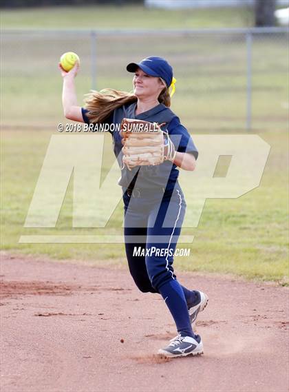 Thumbnail 3 in Jemison vs Maplesville (Chilton County Tournament) photogallery.