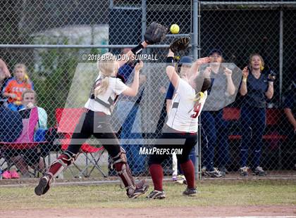 Thumbnail 1 in Jemison vs Maplesville (Chilton County Tournament) photogallery.