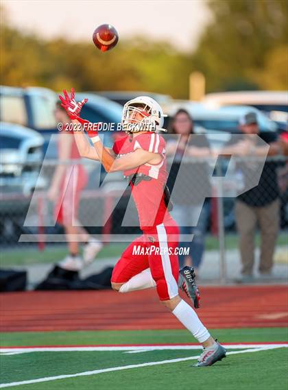 Thumbnail 2 in Muenster @ Pottsboro photogallery.