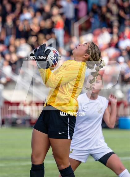 Thumbnail 1 in Lone Peak vs. Davis (UHSAA 6A Final) photogallery.