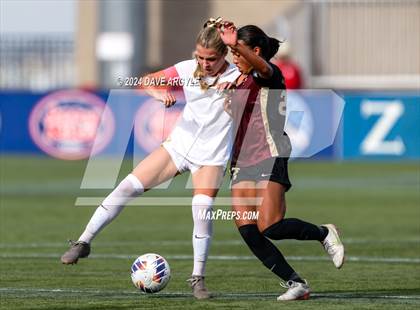 Thumbnail 3 in Lone Peak vs. Davis (UHSAA 6A Final) photogallery.