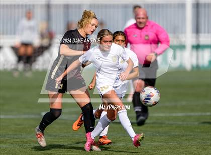 Thumbnail 2 in Lone Peak vs. Davis (UHSAA 6A Final) photogallery.