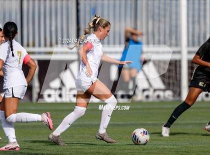 Thumbnail 3 in Lone Peak vs. Davis (UHSAA 6A Final) photogallery.