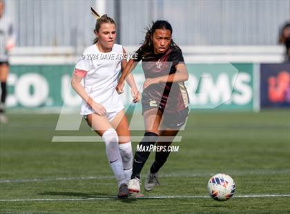 Thumbnail 2 in Lone Peak vs. Davis (UHSAA 6A Final) photogallery.