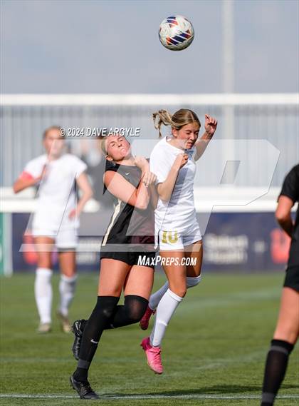 Thumbnail 3 in Lone Peak vs. Davis (UHSAA 6A Final) photogallery.