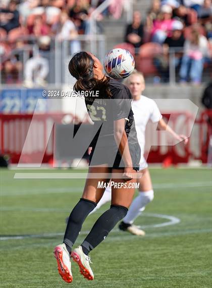 Thumbnail 3 in Lone Peak vs. Davis (UHSAA 6A Final) photogallery.