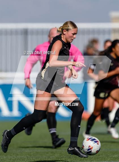 Thumbnail 2 in Lone Peak vs. Davis (UHSAA 6A Final) photogallery.