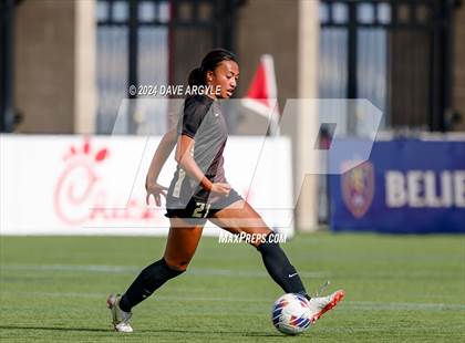 Thumbnail 2 in Lone Peak vs. Davis (UHSAA 6A Final) photogallery.