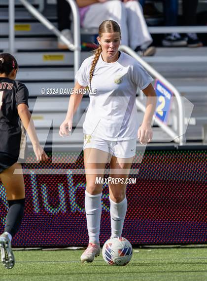 Thumbnail 2 in Lone Peak vs. Davis (UHSAA 6A Final) photogallery.