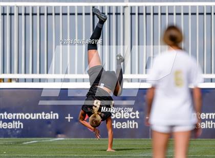 Thumbnail 2 in Lone Peak vs. Davis (UHSAA 6A Final) photogallery.
