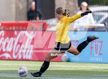 Thumbnail 3 in Lone Peak vs. Davis (UHSAA 6A Final) photogallery.