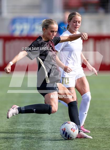 Thumbnail 1 in Lone Peak vs. Davis (UHSAA 6A Final) photogallery.