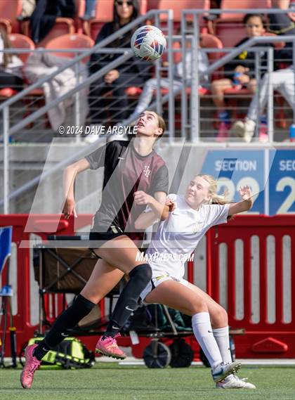 Thumbnail 3 in Lone Peak vs. Davis (UHSAA 6A Final) photogallery.
