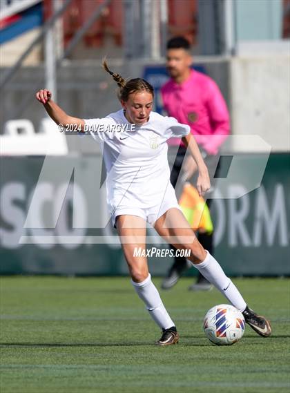 Thumbnail 3 in Lone Peak vs. Davis (UHSAA 6A Final) photogallery.