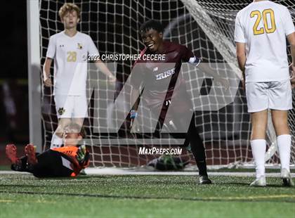 Thumbnail 3 in Honeoye Falls-Lima @ Aquinas Institute (Section 5 Class A First Round) photogallery.