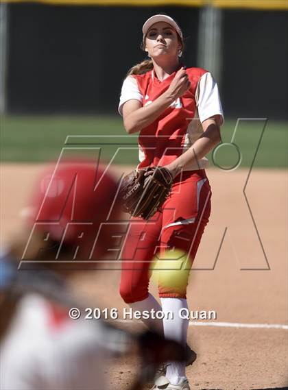 Thumbnail 3 in Mater Dei vs Orange Lutheran (Alan Dugard Classic) photogallery.