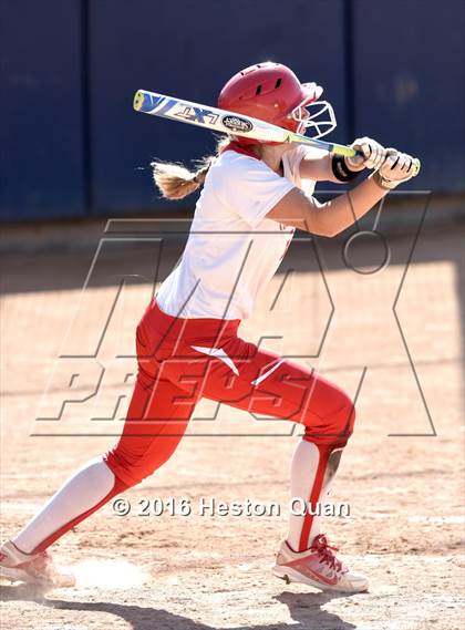 Thumbnail 3 in Mater Dei vs Orange Lutheran (Alan Dugard Classic) photogallery.
