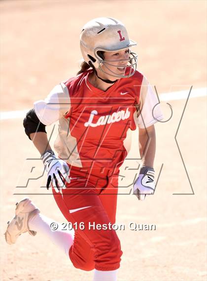 Thumbnail 1 in Mater Dei vs Orange Lutheran (Alan Dugard Classic) photogallery.