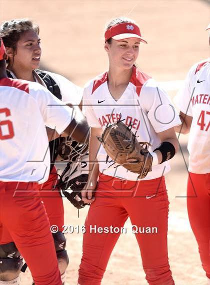 Thumbnail 2 in Mater Dei vs Orange Lutheran (Alan Dugard Classic) photogallery.