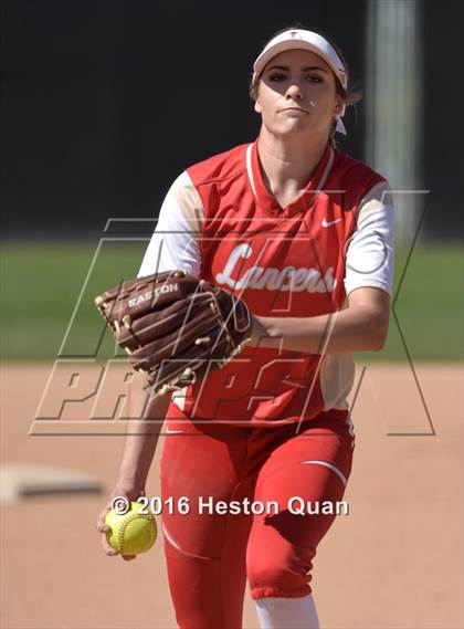 Thumbnail 3 in Mater Dei vs Orange Lutheran (Alan Dugard Classic) photogallery.