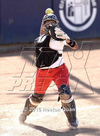 Thumbnail 1 in Mater Dei vs Orange Lutheran (Alan Dugard Classic) photogallery.