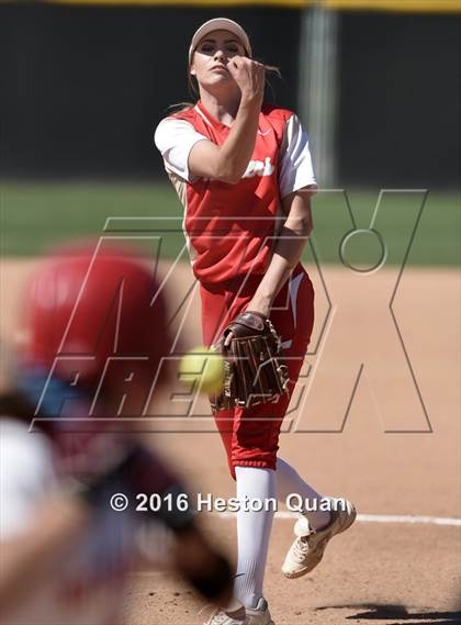 Thumbnail 2 in Mater Dei vs Orange Lutheran (Alan Dugard Classic) photogallery.