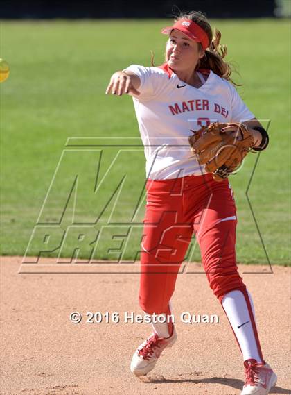 Thumbnail 1 in Mater Dei vs Orange Lutheran (Alan Dugard Classic) photogallery.