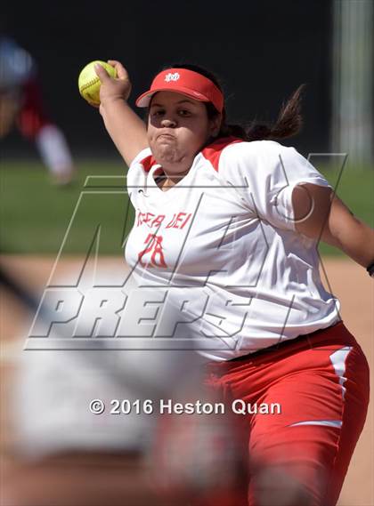 Thumbnail 2 in Mater Dei vs Orange Lutheran (Alan Dugard Classic) photogallery.
