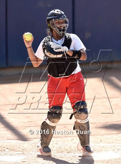 Thumbnail 3 in Mater Dei vs Orange Lutheran (Alan Dugard Classic) photogallery.