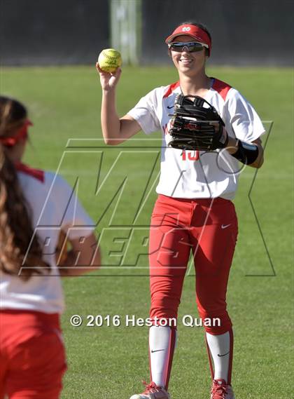 Thumbnail 2 in Mater Dei vs Orange Lutheran (Alan Dugard Classic) photogallery.