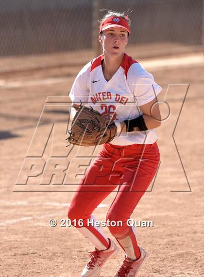 Thumbnail 2 in Mater Dei vs Orange Lutheran (Alan Dugard Classic) photogallery.