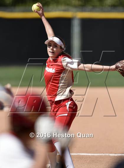 Thumbnail 2 in Mater Dei vs Orange Lutheran (Alan Dugard Classic) photogallery.