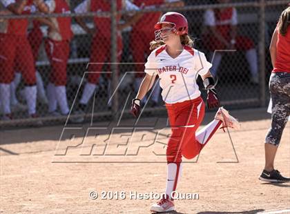 Thumbnail 3 in Mater Dei vs Orange Lutheran (Alan Dugard Classic) photogallery.