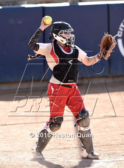 Thumbnail 2 in Mater Dei vs Orange Lutheran (Alan Dugard Classic) photogallery.