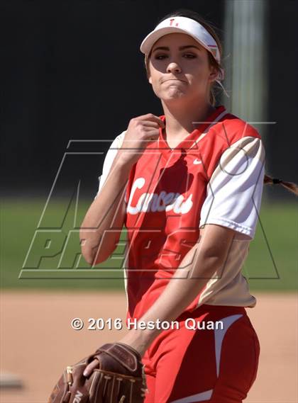 Thumbnail 2 in Mater Dei vs Orange Lutheran (Alan Dugard Classic) photogallery.